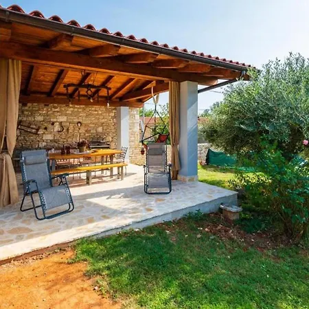 Charming House With Garden And Bbq In 아파트