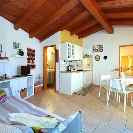 Charming House With Garden And Bbq In Apartment