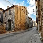 Charming House With Garden And Bbq In Galizana