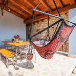 Apartment Charming House With Garden And Bbq In Galizana