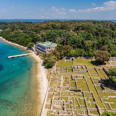 Charming House With Garden And Bbq In Lägenhet Galižana