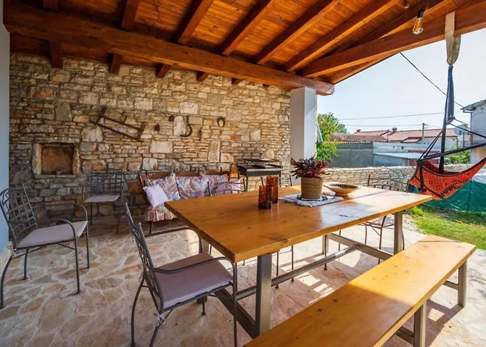 Charming House With Garden And Bbq In * Galizana