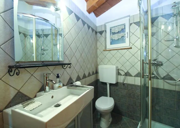 Charming House With Garden And Bbq In Galizana