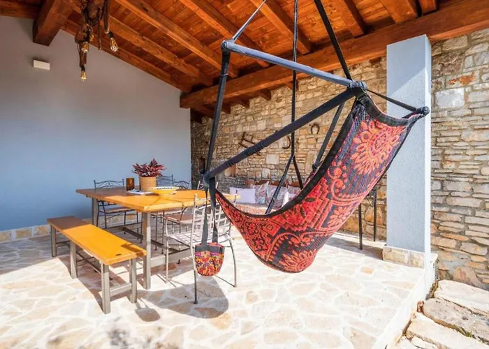 Apartman Charming House With Garden And Bbq In Galizana