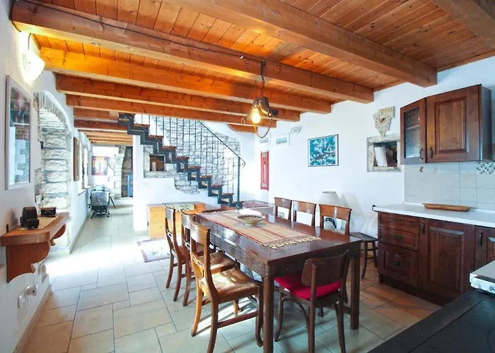 Charming House With Garden And Bbq In * Galizana